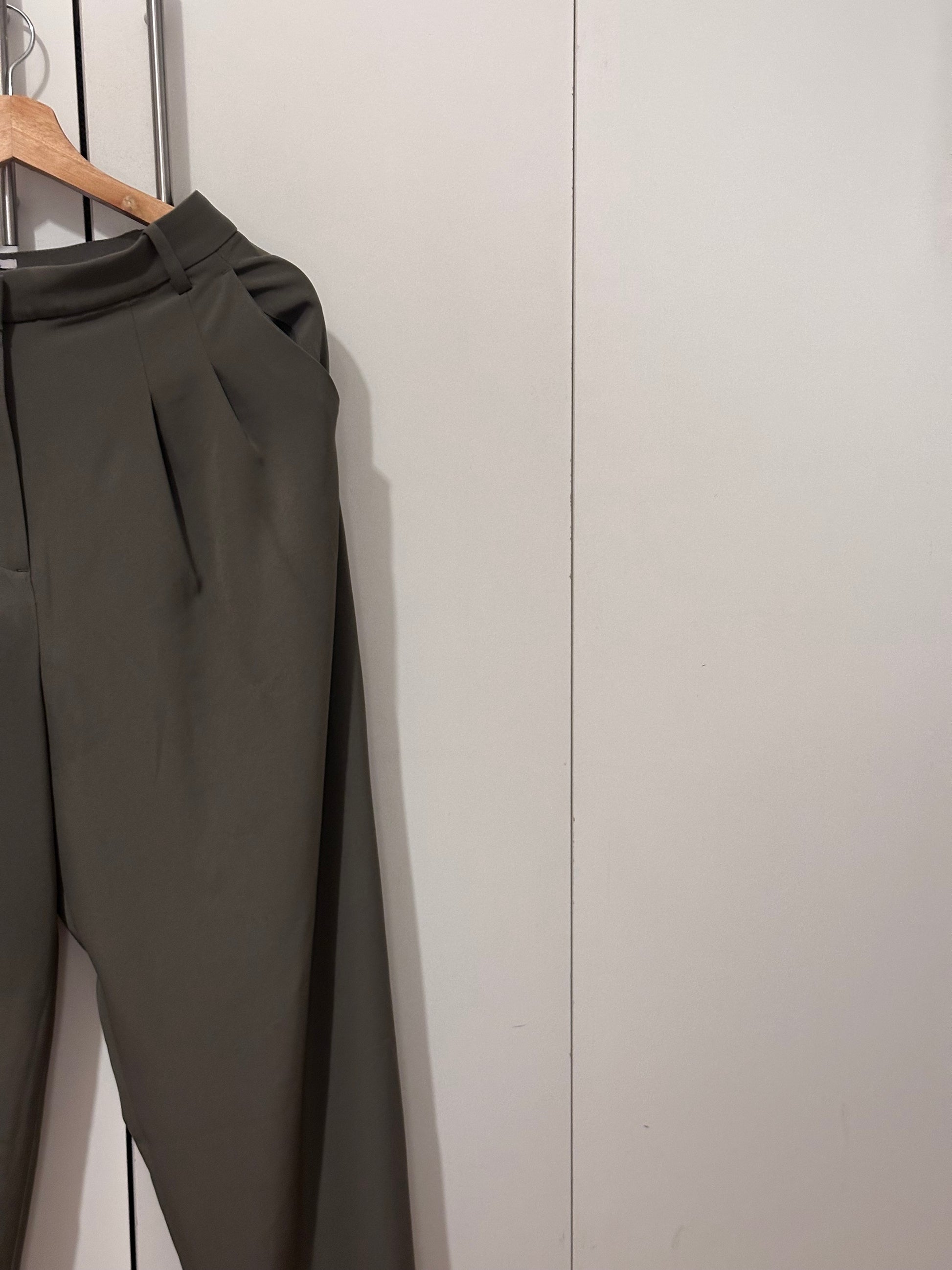 Pantalón sastrero HyM