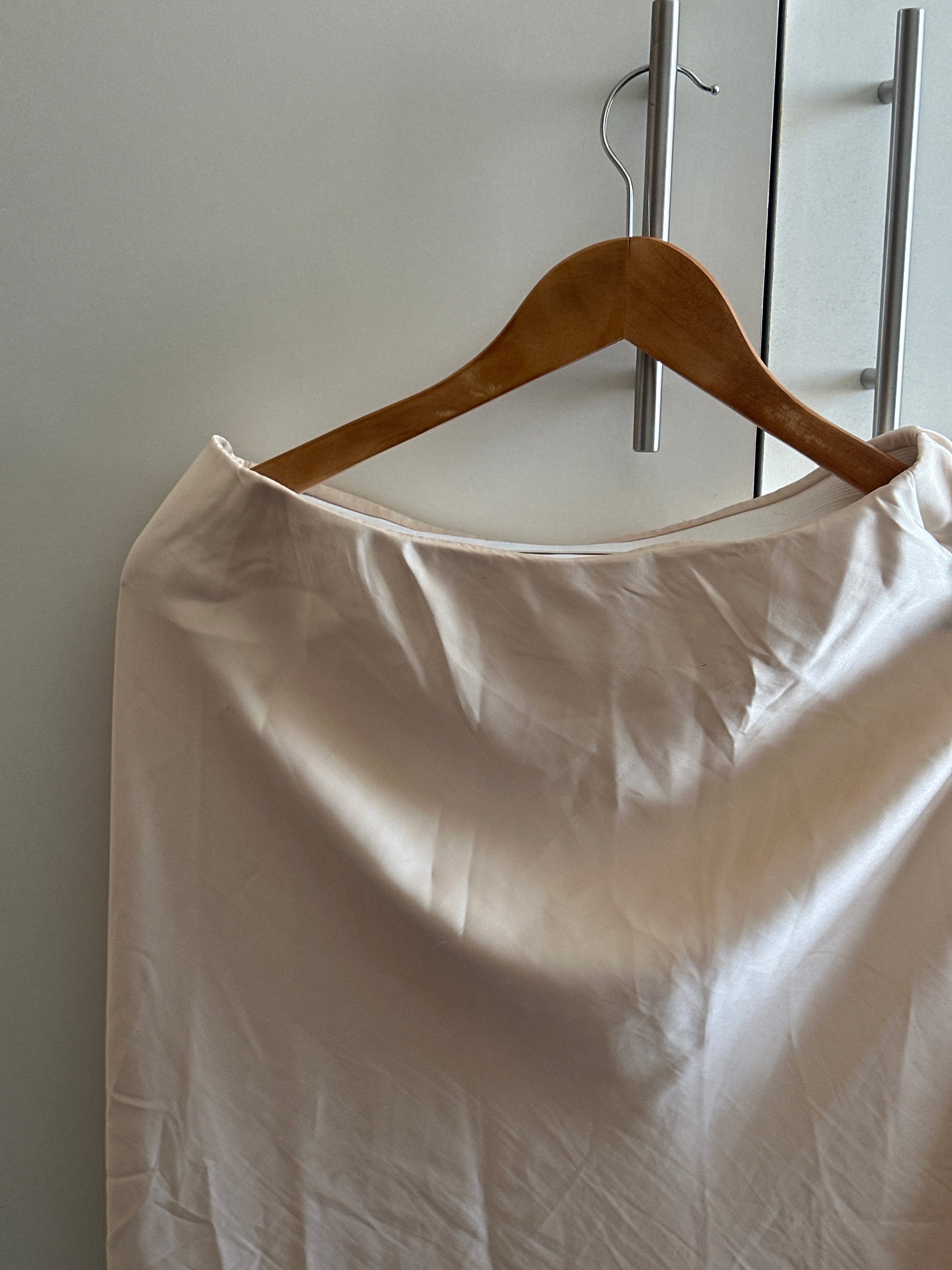 Falda beige talla M