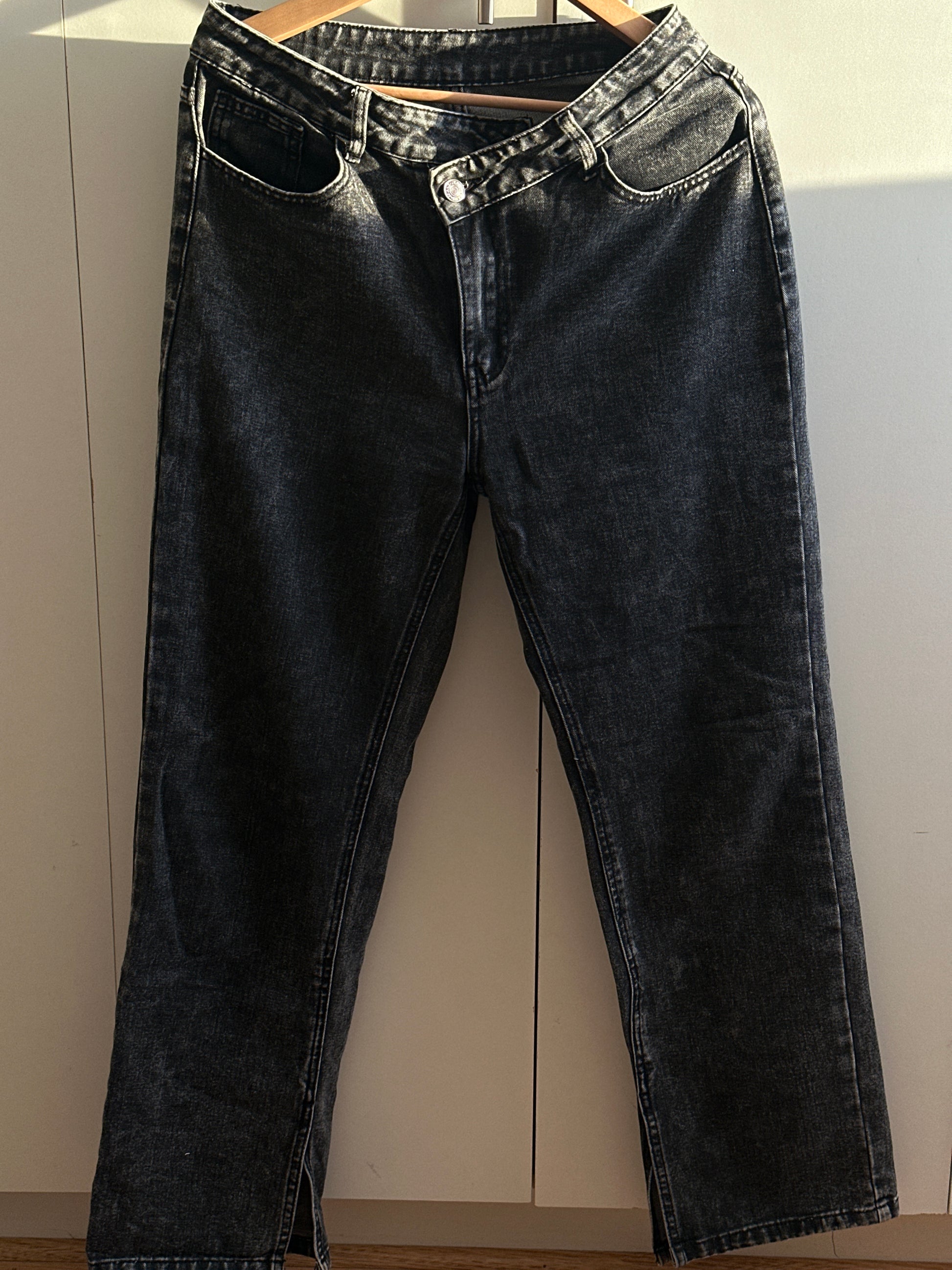 Pantalón denin negro