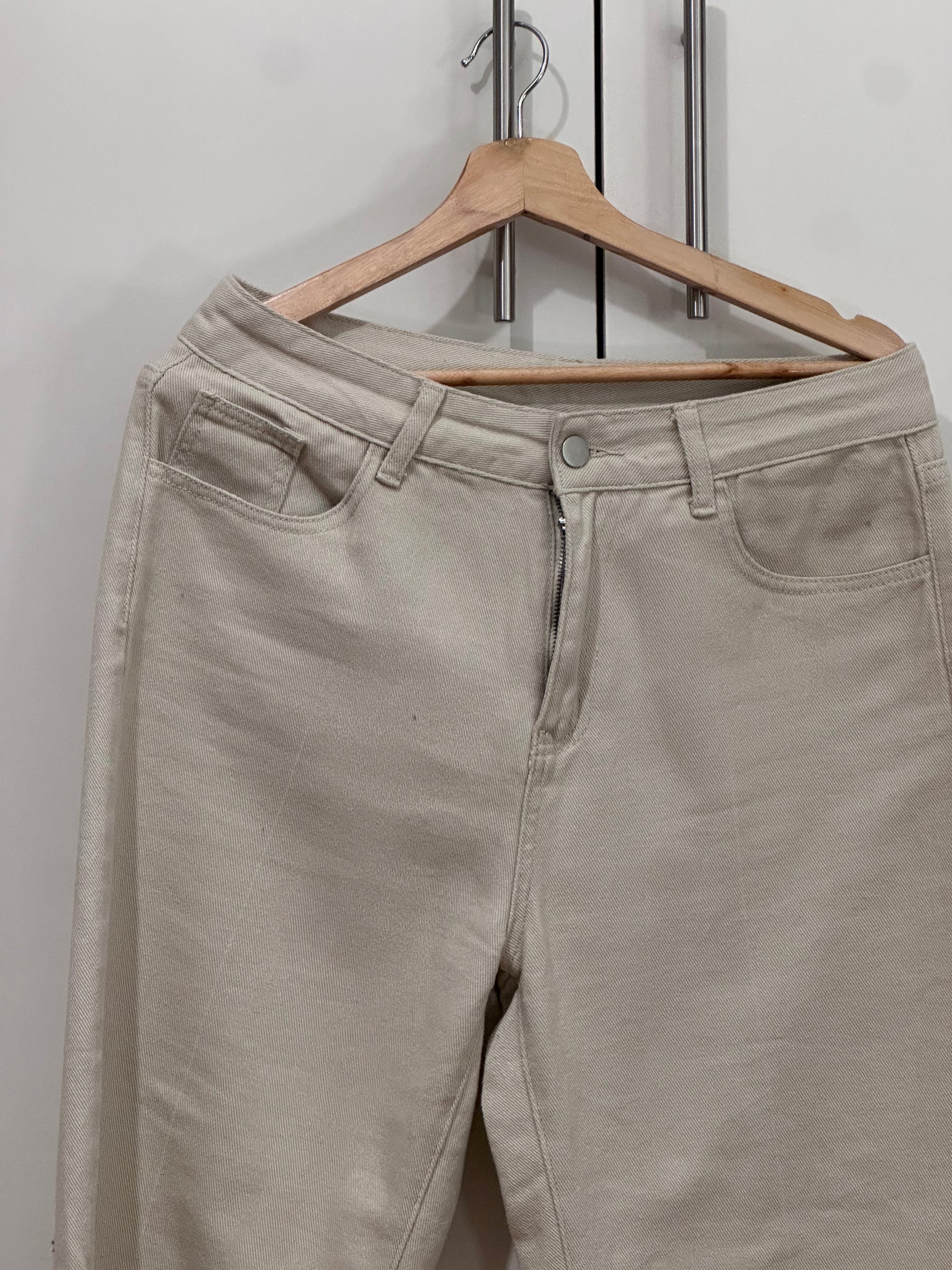 Pantalón cargo Shein beige