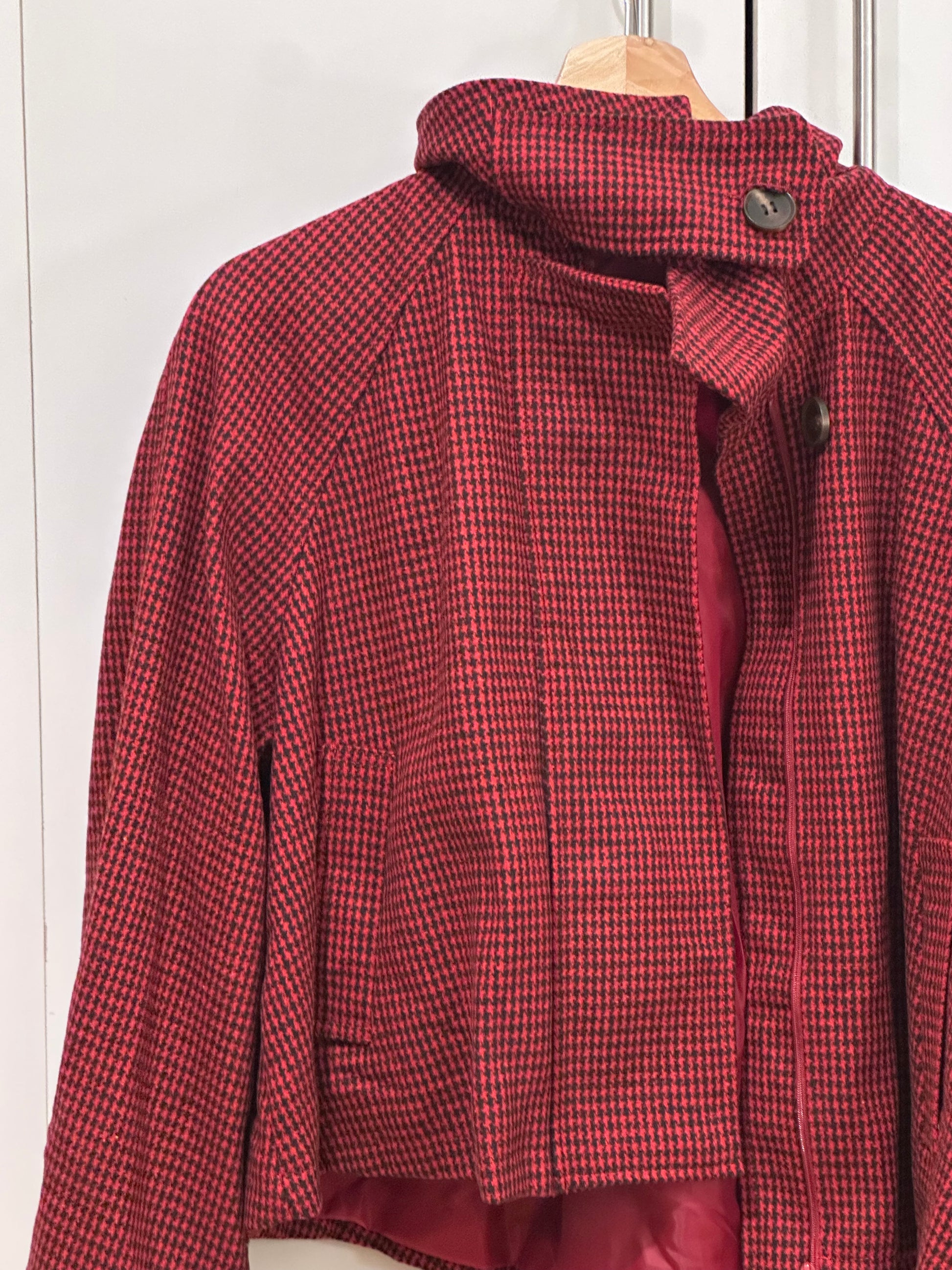 Chaqueta cuadros talla M shein nueva